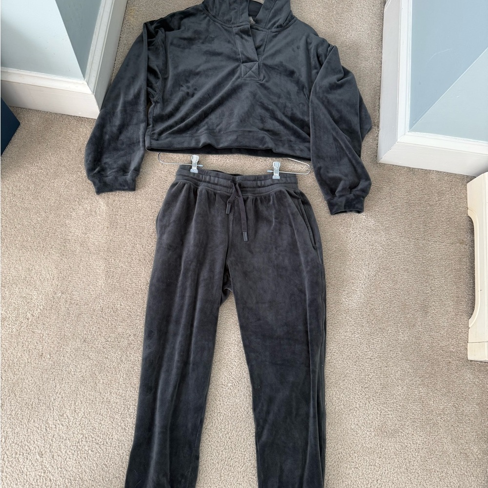 Mono B Charcoal Velour Set